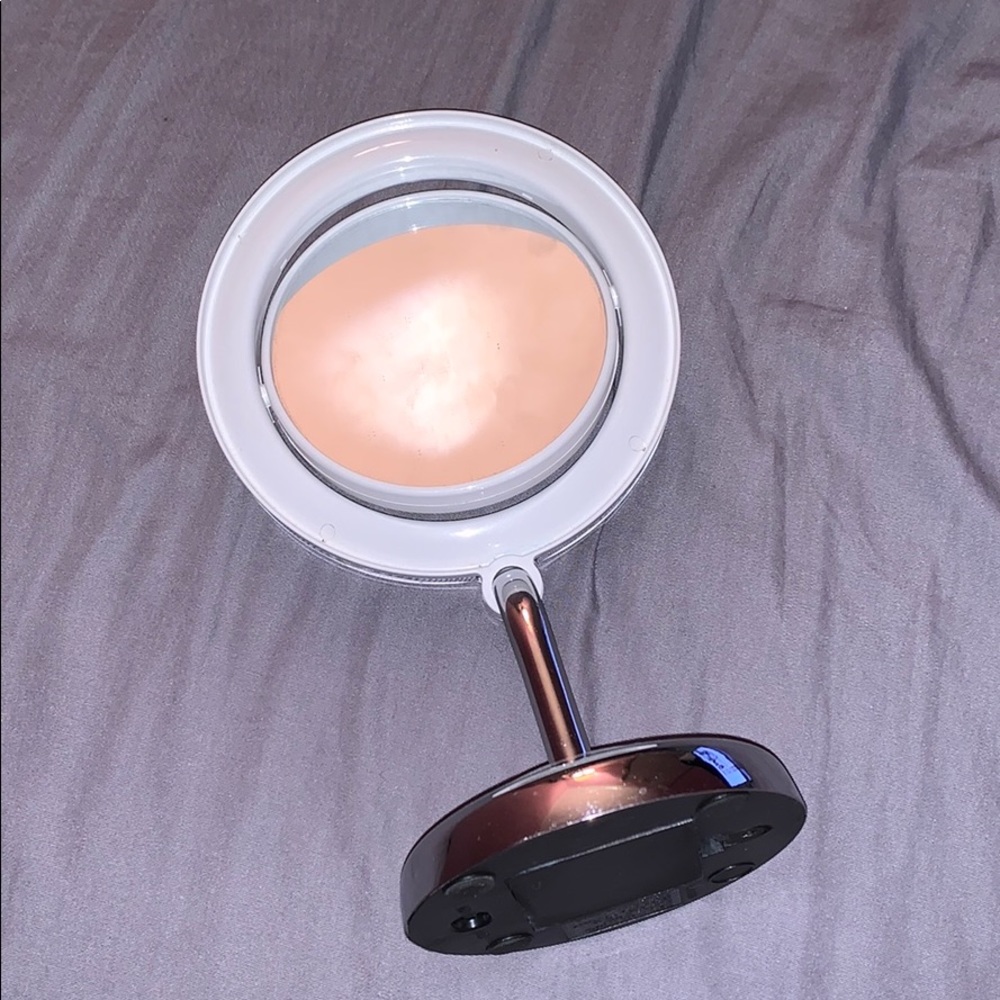 Makeup Mirror - image 2